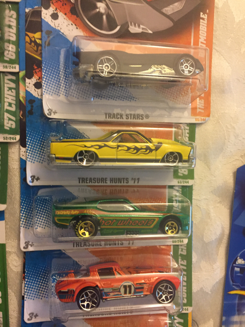 Illustration for article titled Colossal Die-Cast Collection - Box 67 - Whattaya Know, Hot Wheels!